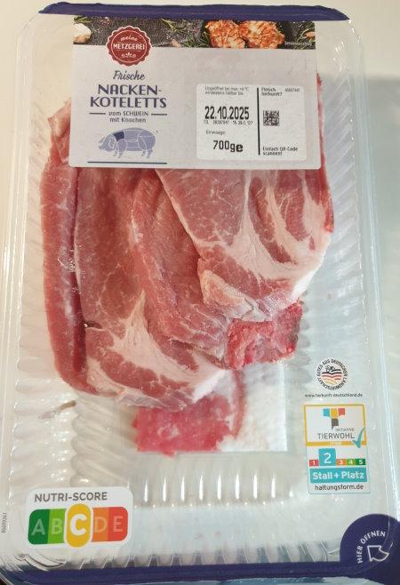Nackenkoteletts-mit-Knochen-Pork-neck-chops-with-bone-5.jpg