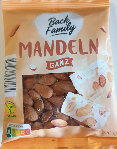 Almonds - Αμύγδαλα 20260710_175517.webp